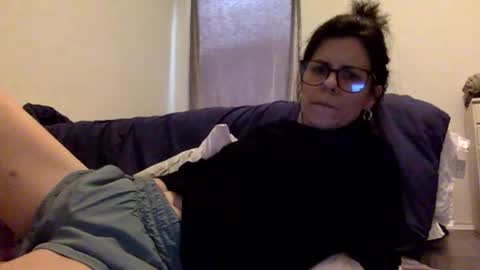 Snapshot of sweetriddance chatting on 11.30.25 sweetriddance online show from 11.30.25