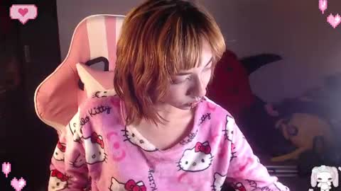 Snapshot of sweetsakuradoll chatting on 07.01.26 . . . . . . . . online show from 07.01.26
