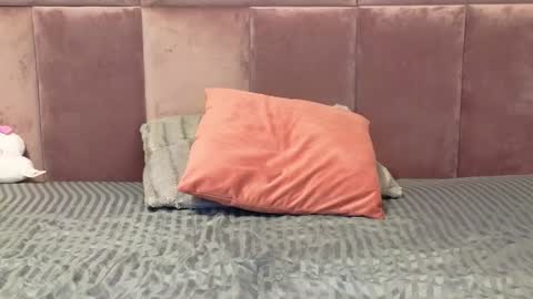 SweetScribe online show from 02.04.25