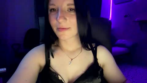 Snapshot of sweetshy99 chatting on 04.29.26 Sweet Shy online show from 04.29.26