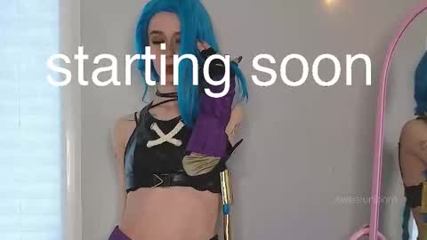 Elis  a little vacation Ill be here Saturday my schedules in bio online show from 09.28.25