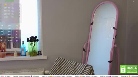 Elis  a little vacation Ill be here Saturday my schedules in bio online show from 02.25.26