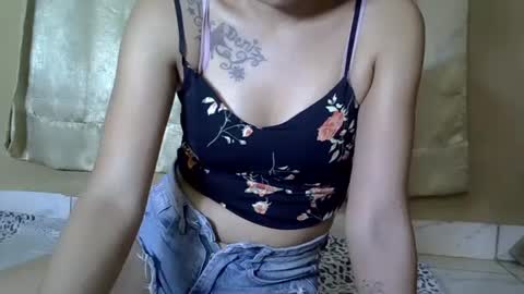 Snapshot of sweety_angel_7 chatting on 03.03.25 Sarah online show from 03.03.25