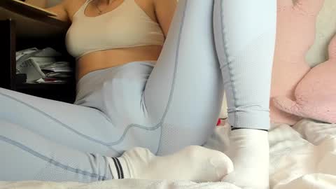 Mia online show from 01.09.25