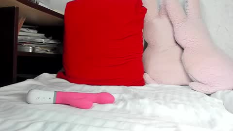 Mia online show from 01.20.25