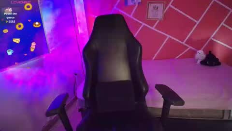 sweety_dreamgirl online show from 03.10.26