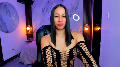 Snapshot of swet_bunnyx_ chatting on 10.03.25 sweet online show from 10.03.25