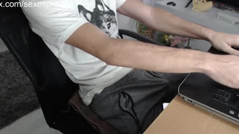 Snapshot of swetlittleboy4u chatting on 11.04.25 SwetLittleBoy4u online show from 11.04.25