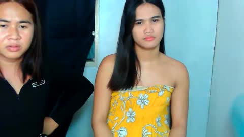 Snapshot of swettie_rhea chatting on 06.04.26 Rhea online show from 06.04.26