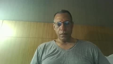 swimmerbod2495 online show from 04.03.26