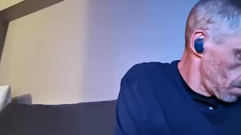 swontguy2025 online show from 10.10.25