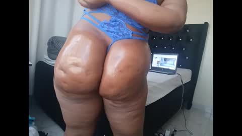 Snapshot of swtsdivas chatting on 11.15.25 swtsdivas online show from 11.15.25