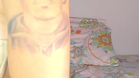 Snapshot of swtt_lilly chatting on 03.06.25 Lilly online show from 03.06.25