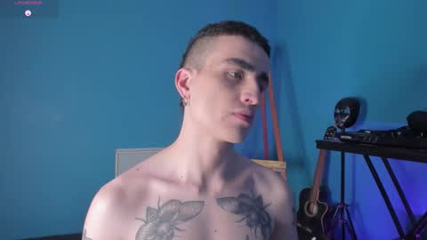 Snapshot of syd_onnfire chatting on 11.21.25 Syd online show from 11.21.25