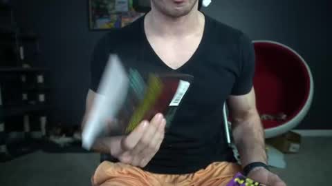 Snapshot of sydaffect chatting on 03.03.25 Sydaffect online show from 03.03.25