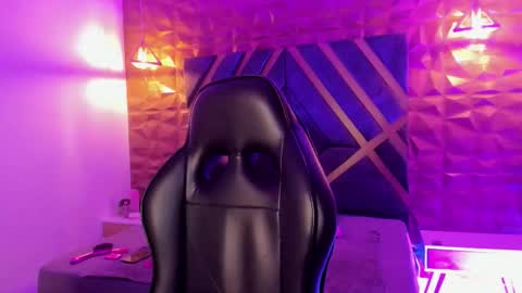 Snapshot of sydney_miller_ chatting on 02.10.26 Sydney online show from 02.10.26