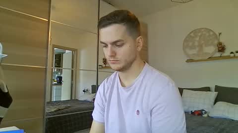 syl092 online show from 12.01.25