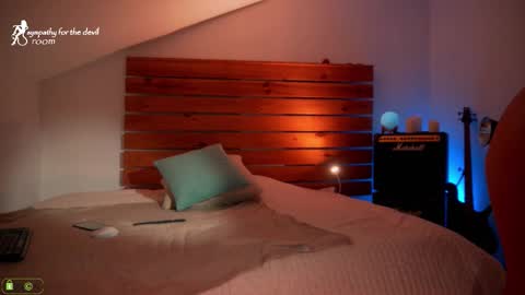 Snapshot of sympathy_for_the_devil chatting on 11.23.25 Lily online show from 11.23.25