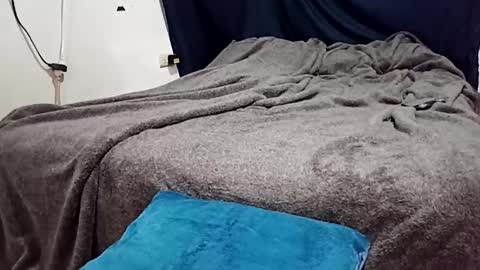 t0ny_cawk online show from 01.05.25