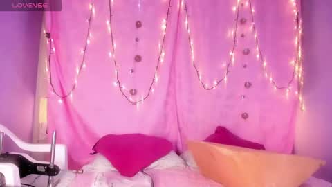 Snapshot of t4mmy_ chatting on 02.12.25 t4mmy_ online show from 02.12.25