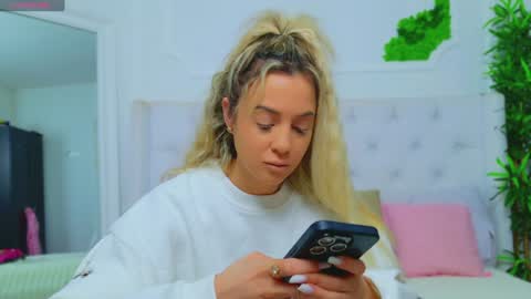 Arianna online show from 01.21.25