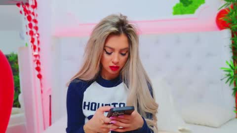 Arianna online show from 02.15.25