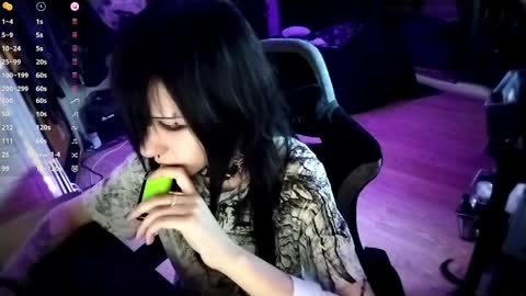 Lina online show from 04.11.26