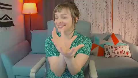 Mia online show from 04.22.26