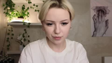 Snapshot of taitatkins chatting on 01.24.25 Emily online show from 01.24.25