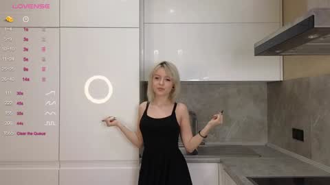 Snapshot of taitatkins chatting on 02.06.25 Emily online show from 02.06.25