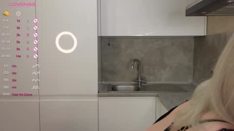 Snapshot of taitatkins chatting on 02.07.25 Emily online show from 02.07.25