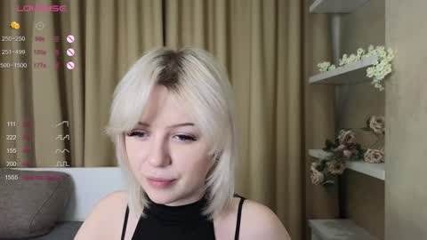 Snapshot of taitatkins chatting on 02.08.25 Emily online show from 02.08.25