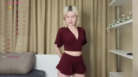 Snapshot of taitatkins chatting on 02.18.25 Emily online show from 02.18.25