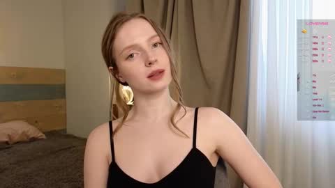 Snapshot of taitatkins chatting on 03.06.25 Emily online show from 03.06.25