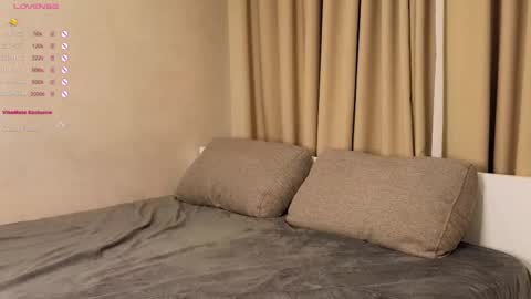 Snapshot of taitatkins chatting on 03.07.25 Emily online show from 03.07.25