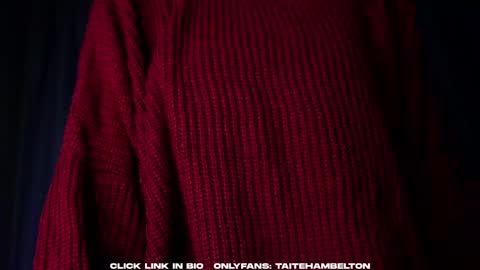 Snapshot of taitehambelton chatting on 09.14.25 Mia online show from 09.14.25