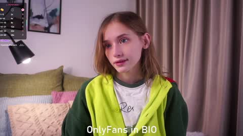 Mia online show from 12.03.25