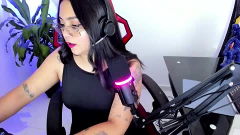  kalagr online show from 10.14.25