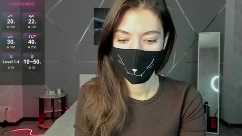 Snapshot of take_me_to_moon chatting on 09.16.25 Sasha online show from 09.16.25