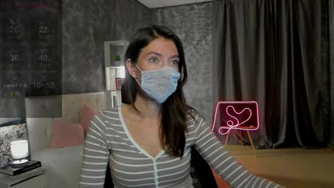 Snapshot of take_me_to_moon chatting on 10.07.25 Sasha online show from 10.07.25