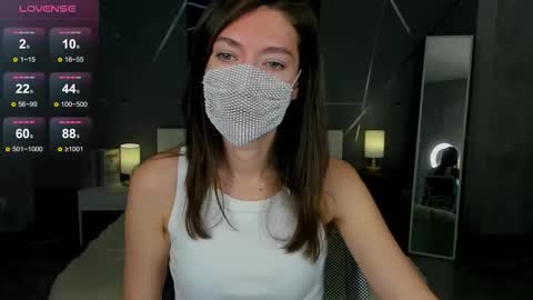 Snapshot of take_me_to_moon chatting on 10.15.25 Sasha online show from 10.15.25