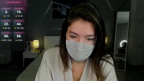 Snapshot of take_me_to_moon chatting on 10.24.25 Sasha online show from 10.24.25