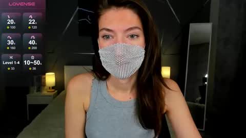 Snapshot of take_me_to_moon chatting on 11.12.25 Sasha online show from 11.12.25