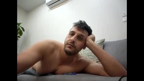 Snapshot of talacros chatting on 10.08.25 Tala online show from 10.08.25