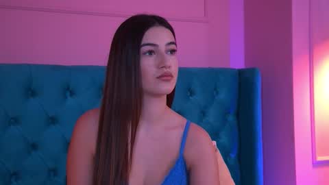 Snapshot of taliamorenne chatting on 10.26.25 taliamorenne online show from 10.26.25