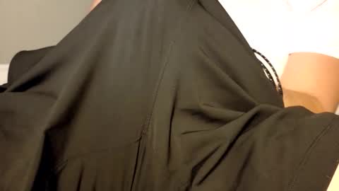 Snapshot of tall_big_cock chatting on 10.24.25 tall_big_cock online show from 10.24.25