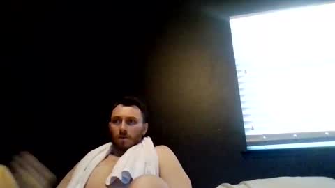 Snapshot of tallhungcloudyy chatting on 06.06.26 tallhungcloudyy online show from 06.06.26
