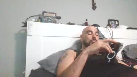 Snapshot of talllatino310 chatting on 12.16.24 talllatino310 online show from 12.16.24