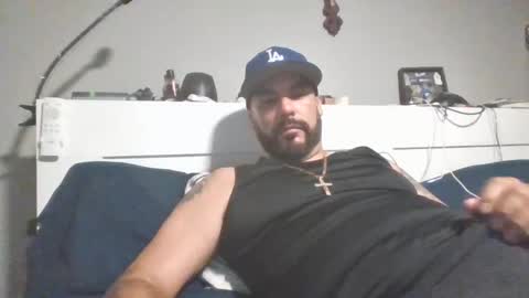 Snapshot of talllatino310 chatting on 09.26.25 talllatino310 online show from 09.26.25