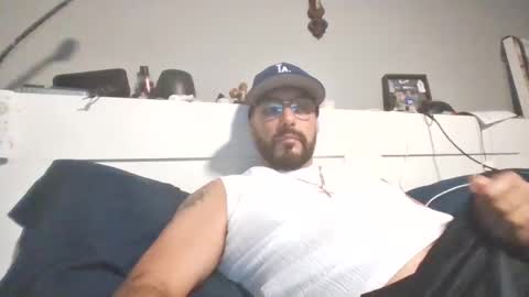 Snapshot of talllatino310 chatting on 09.29.25 talllatino310 online show from 09.29.25